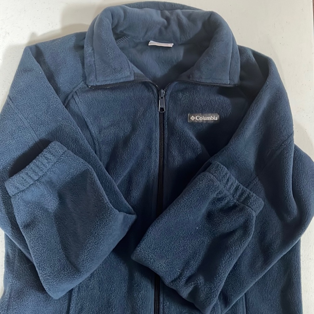 NEVER WORE!!! Blue Columbia Fuzzy Zip Up Sweater